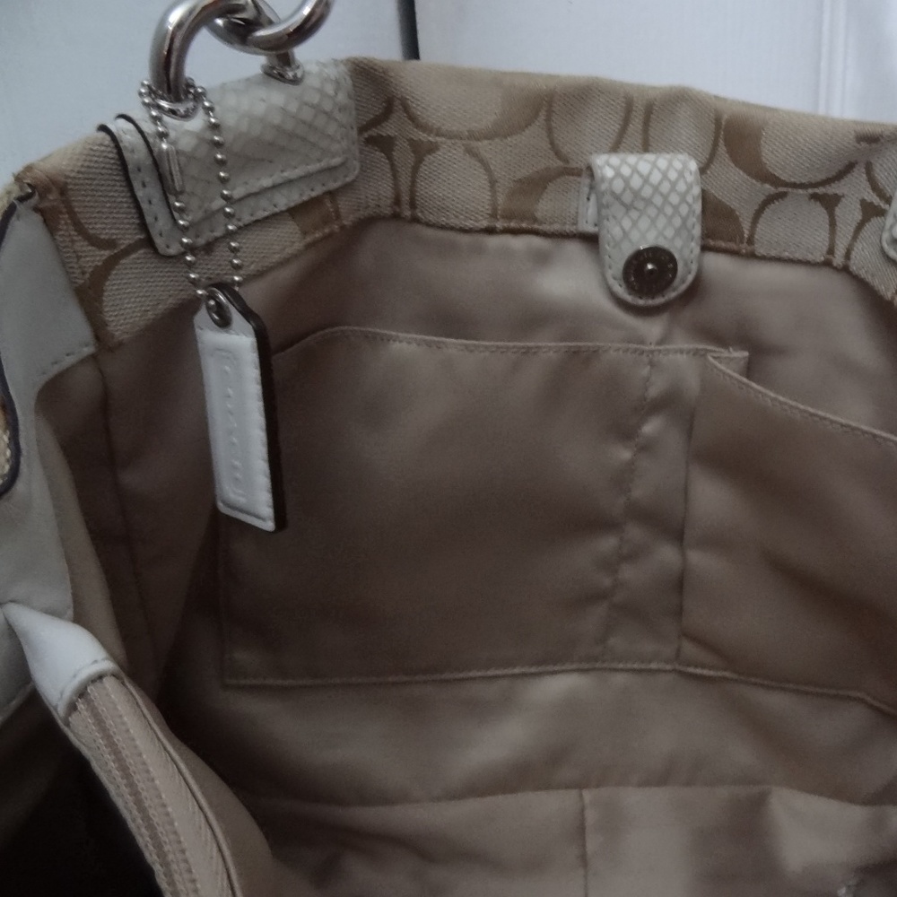 Authentic Coach Purse - Picture 5 of 5